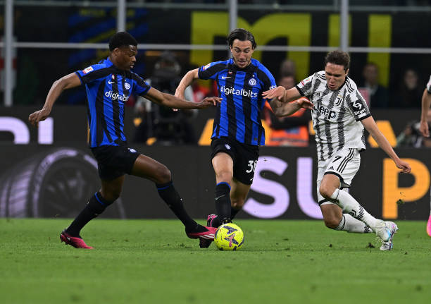 滕哈赫在足 滕哈赫在足