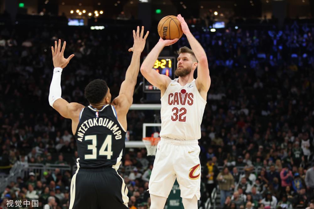 了强有力的 了强有力的