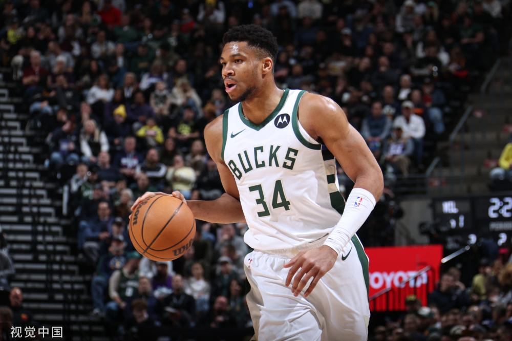 两翼进攻来 两翼进攻来